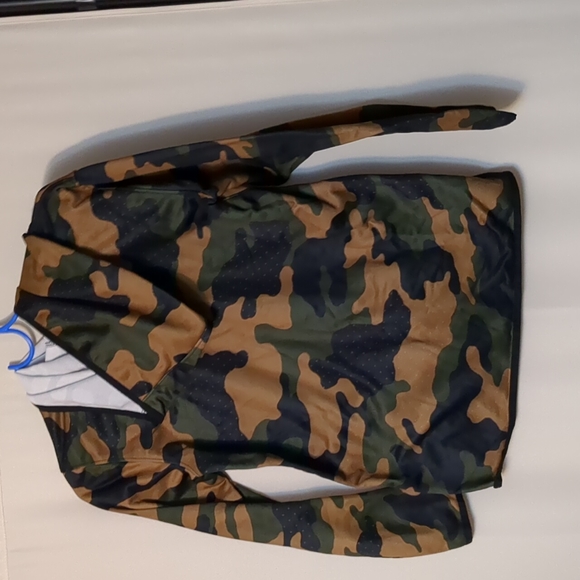 Camo Old Navy Hoodie - Picture 2 of 4